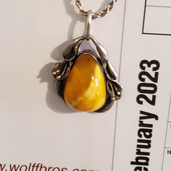 Vintage 925 Sterling Silver  Baltic Amber Pendent - Picture 4 of 4